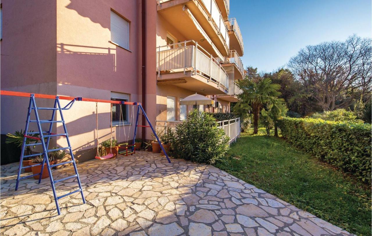 1 Bedroom Amazing Apartment In Rijeka Exteriör bild