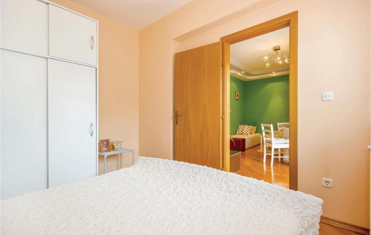 1 Bedroom Amazing Apartment In Rijeka Exteriör bild