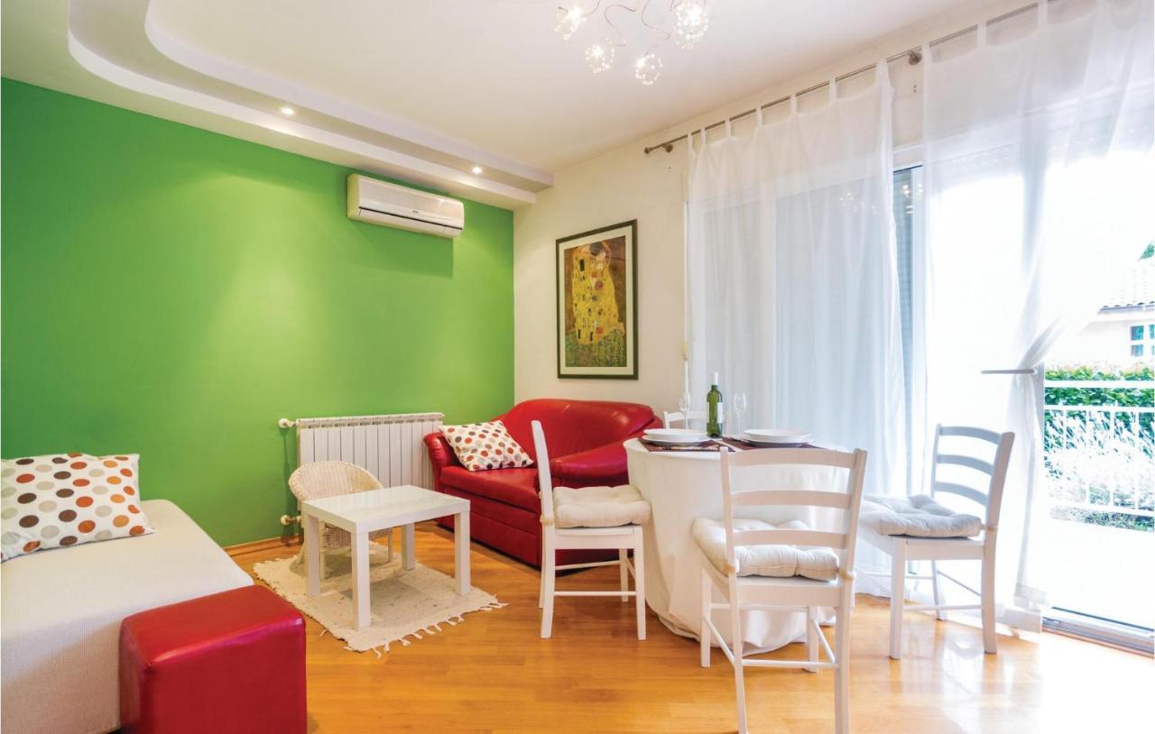 1 Bedroom Amazing Apartment In Rijeka Exteriör bild