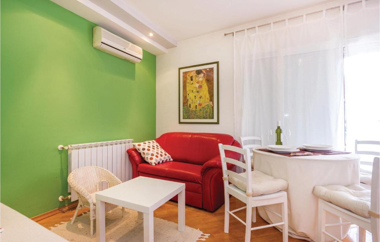 1 Bedroom Amazing Apartment In Rijeka Exteriör bild
