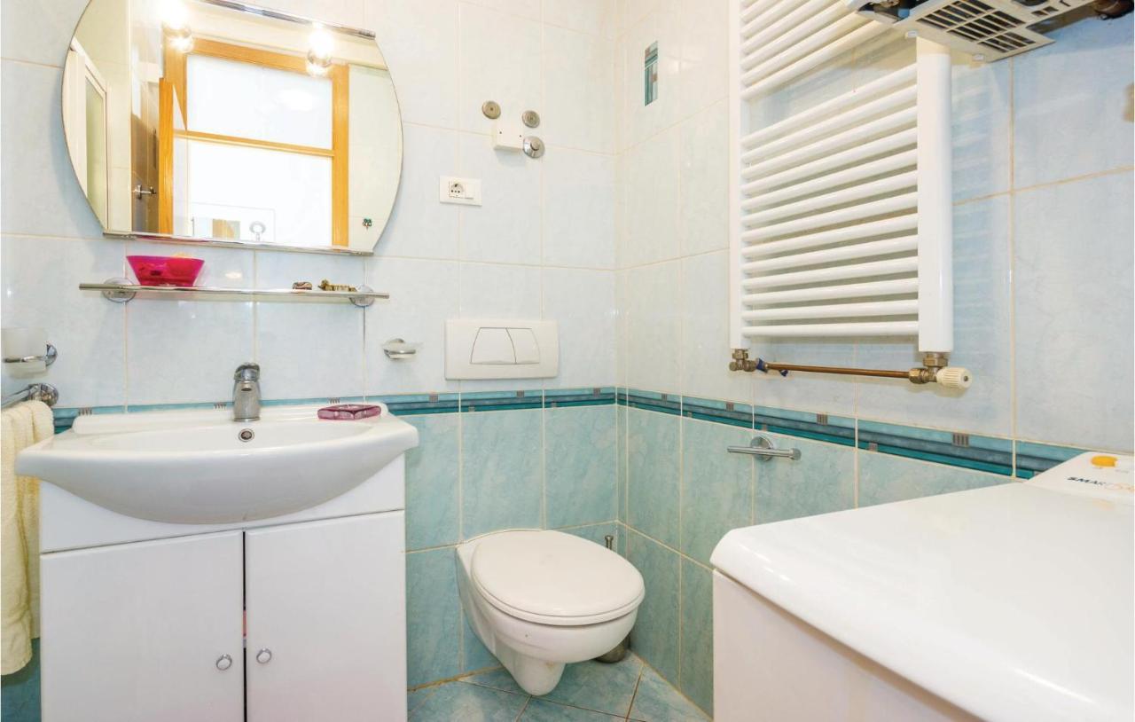 1 Bedroom Amazing Apartment In Rijeka Exteriör bild